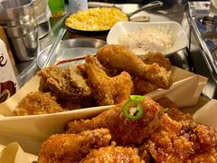 炸鸡翅一半一半-富乐满韩国正宗炸鸡韩国料理(虹泉路店)