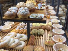 -焙丽拾光(麦凯乐直营店)