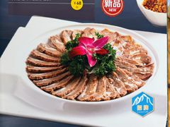 -艾尼巴億餐厅 Aini Bayi Restaurant(曲阳路店)