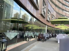 -深圳富苑皇冠假日套房酒店