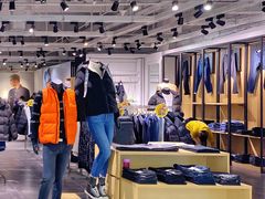 -王府井百货(中州中路店)