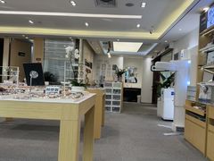 -Eziwish眼镜·蔡司授权店