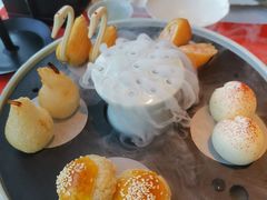 四喜点心拼盘-馋遇江南·精致湖景雅宴(东方之门店)