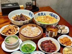 -李犟大爆鳝面·手工蟹黄包(湖滨西湖店)