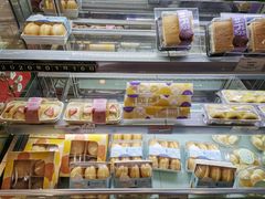 面包甜点陈列柜-仟吉(星汇维港店)