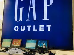 -GAP(王府井奥莱·香江小镇店)