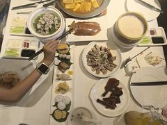 -贝勒爷·酥不腻烤鸭