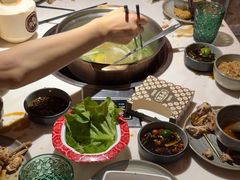 -喃喃椰·糟粕醋·椰子鸡火锅(七堡花园店)