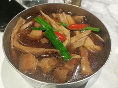 枝竹腩肉煲-MR鹅外