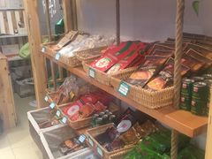 零售区-锅圈食汇火锅烧烤食材超市(红桥店)