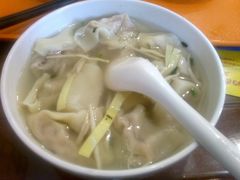 三鲜馄饨-王興記(中山路店)