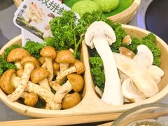 -楠小云·云南鲜菌·鲜牛自助火锅(九眼桥店)