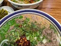 -云阿蛮云南生烫牛肉米线(奉贤路店)