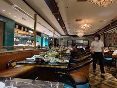 -半岛翡丽海鲜自助餐厅(观风亭店)
