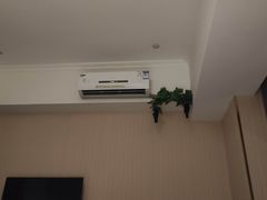 -维也纳酒店(广州番禺市桥地铁站店)