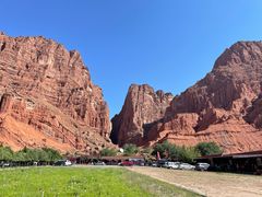 -天山神秘大峡谷