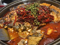 -辣尚瘾·烤鱼·新川菜(牡丹园直营店)