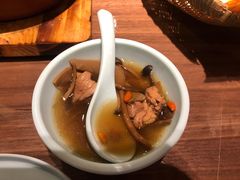 -有红鸡毛店·川菜(建设路店)