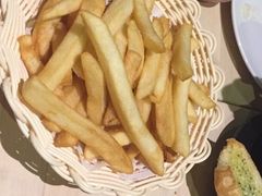 -LENBACH兰巴赫西餐啤酒坊(大连东港店)