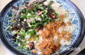 Sour Cabbage Noodle Soup