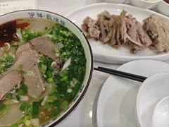 牛肉拉面加牛肉-伊祥·敦煌楼