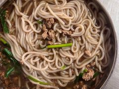 -正宗杨记普洱酸醋米线(总店)