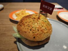 -必胜客(海雅PH店)