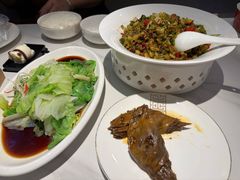 -鸿顺老铁锅美蛙鱼府(解放碑店)