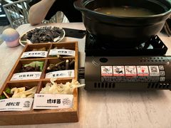 -芸鲜季·云南野生菌餐厅· 云南风物味研社(闵行店)