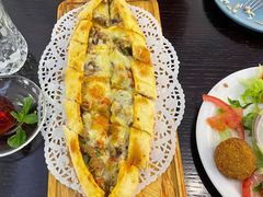 土耳其牛肉奶酪披萨-Mevlana梅夫娜土耳其餐厅·清真