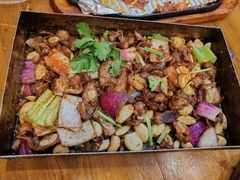 -老东镇啤酒屋海鲜加工·蒸汽海鲜·海鲜烧烤(台东店)