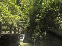 -龙水峡地缝景区