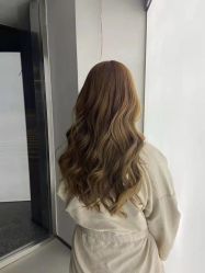 -苑苑发型设计