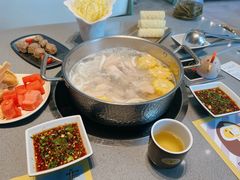 -椰小鸡·琼州糟粕醋·火锅(美兰缤纷城店)