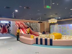 -奈尔宝家庭中心·亲子餐厅(北京东坝万达店)