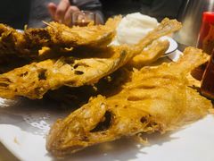 炸偏口鱼-方城小吃店