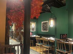 景观位-小凤庭·地道湖北菜武昌鱼·藕汤(38年黄鹤楼店)