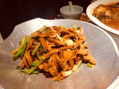 -卢大鲜鱼头捞饭(美利广场店)