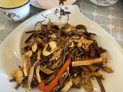 -小厨子私房菜·云南美食店