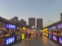 -塔湾兴顺国际观光夜市
