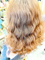 -V8潮牌·接发烫染连锁