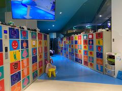 -爱睿思儿童早教亲子游泳(万象城店)