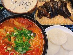 牛奶鸡蛋醪糟-勺子米线·云南传统小吃市集(四方街店)