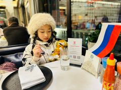 -马克西姆俄罗斯餐厅(通亚街店)