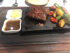 -Erman岩烧牛排(虹桥南丰城店)