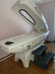 -爱妈月子会所(汕樟总店)