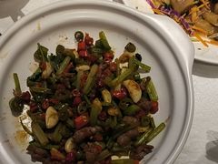 -鑫巴蜀小镇 · 水煮鱼专研店(玉桥店)