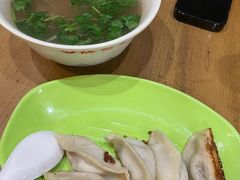 -锅贴王小吃(南大街店)