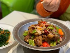 -三江源美食城
