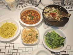 -靓虾二哥长沙地标小龙虾(五一广场店)
